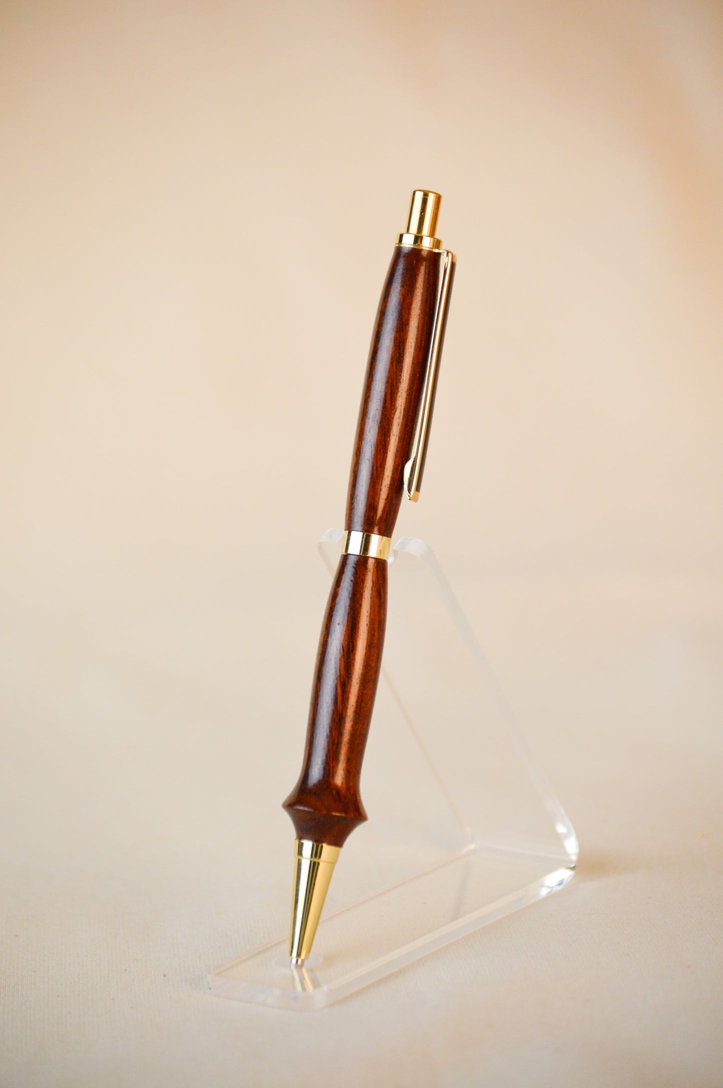 Hero Quill | Bolivian Rosewood w Gold Finish